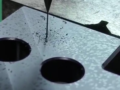 <i style='color:red'>6万转高速电主轴</i>PEEK材质钻0.2mm孔需要多少秒？