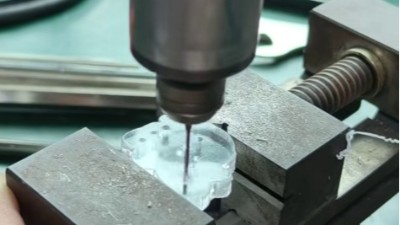 4万转RBZ高速主轴钻亚克力1.3mm小孔非标精密加工