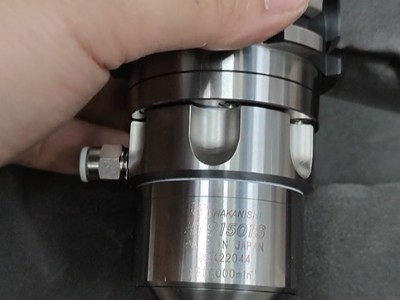 交叉十字孔样品工件去毛刺使用<i style='color:red'>锐必克背孔刀</i>实现自动化去除