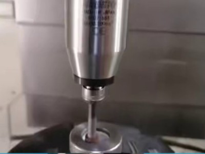 5万转高速电主轴，CNC精铣大大提高表面光洁度