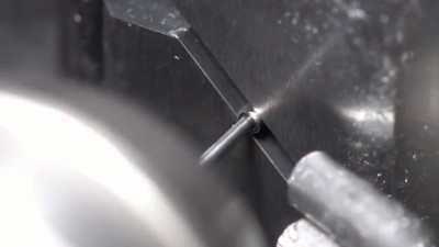 铝件零部件钻1.3mm孔，排刀机60000转高速电主轴