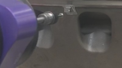 <i style='color:red'>rbz浮动主轴</i>：压铸铝件去毛刺，柔性加工降本增效