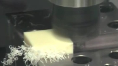 加工中心铣削塑料不产生毛刺，可用5万转加工中心增速器