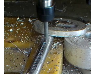 铝件钻孔加工深度2mm，可用哪款高速主轴？
