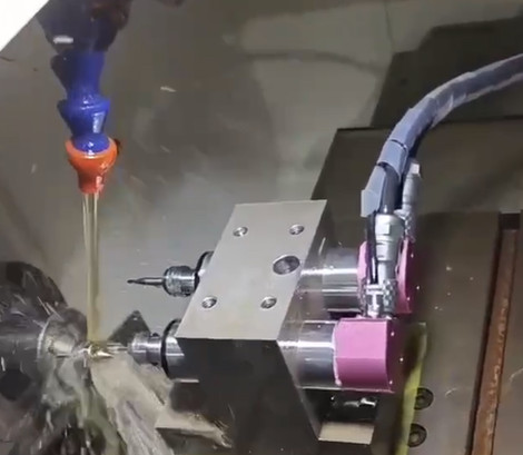 排刀机钻孔主轴