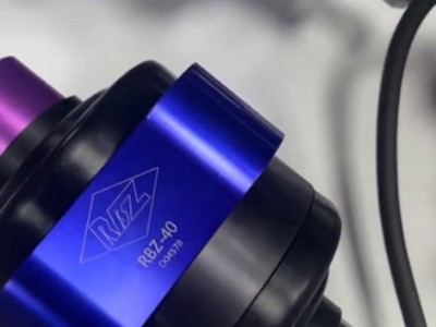 批量去除压铸铝合模线,<i style='color:red'>rbz40浮动主轴</i>扭矩足够