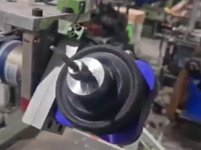 注塑件合模线想要更灵活去除，看看这款浮动主轴