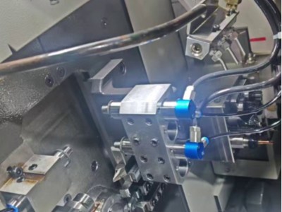 高频铣：钻微孔、精铣削，可加装不同设备精密加工