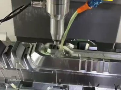 加工中心主轴转速不够，高光加工还得用增速器