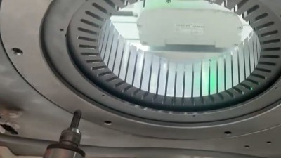 机械臂搭载RBZ-40浮动主轴，不锈钢工件C0.3mm倒角高效解决方案