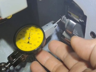 <i style='color:red'>80000转高频铣</i>加装走心机上打表测试精度，整体表现出色