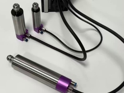 3款不同转速的高速电主轴共用一台控制器您见过吗？