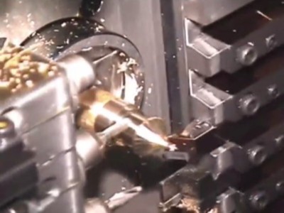 津上BO206多种刀具侧铣，大扭矩高速主轴可一拖四加工