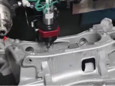 加工中心可安装浮动主轴去毛刺吗？