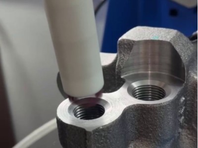 锐必克研磨刷，高效去除铸铁螺纹毛刺