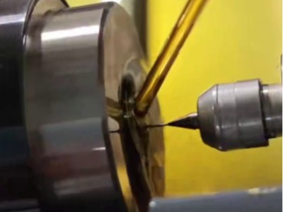 铍铜0.2mm微孔高频铣加工，断刀、精度差已成为过去式！