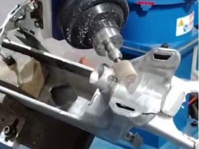 还在为压铸铝去毛刺头疼？RBZ浮动主轴让自动化产线跑起来