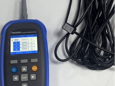 空间磁场弱磁测量，三轴磁强计更准确