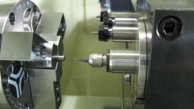 不锈钢精铣0.3mm小槽，60000转NAKANISHI高速电主轴跳动精度1um以内