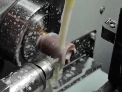 排刀机不锈钢钻0.15mm孔，6万转<i style='color:red'>rbz高速主轴</i>不断刀