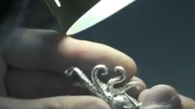 银饰品需要雕刻打磨，40000转nakanishi电动打磨机高精度加工