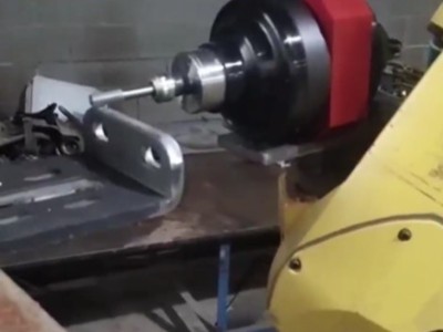 压铸铝件去毛刺，3万转RBZ40浮动主轴稳定性好