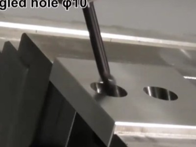钢件孔内外有翻边毛刺?看看这款锐必克背孔刀的效果